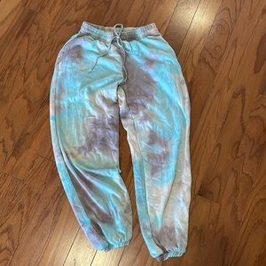 Altar’d state tie dye joggers size small